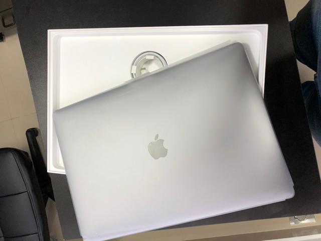MacBook Pro 15 Touch Bar  i7 16Gb Loja Física SP