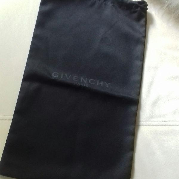 dustbag givenchy Paris