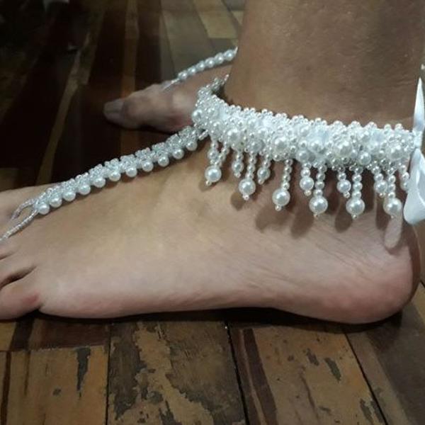 sandália pés descalços de pérolas