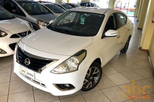 Nissan - VERSA