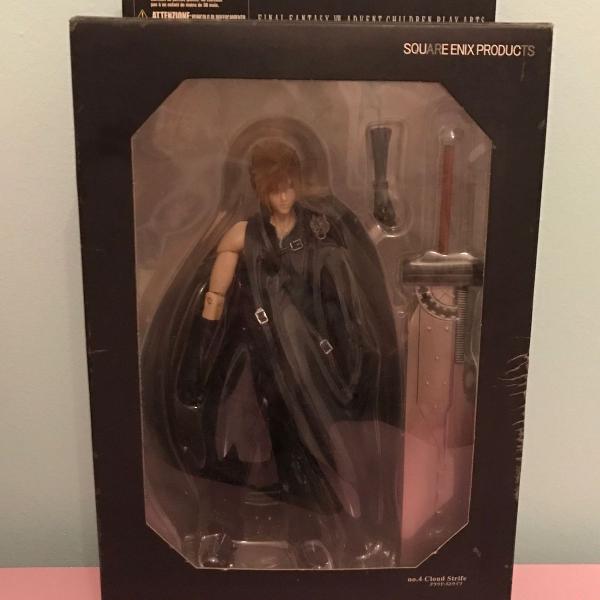 boneco final fantasy 7