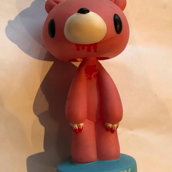 gloomy bear balança a cabeça