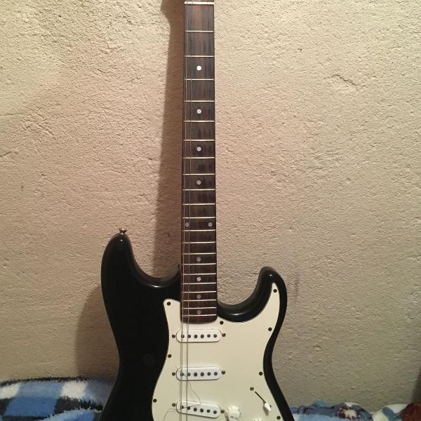 guitarra condor