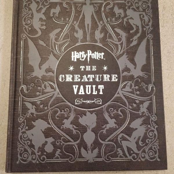 livro harry potter - the creature vault