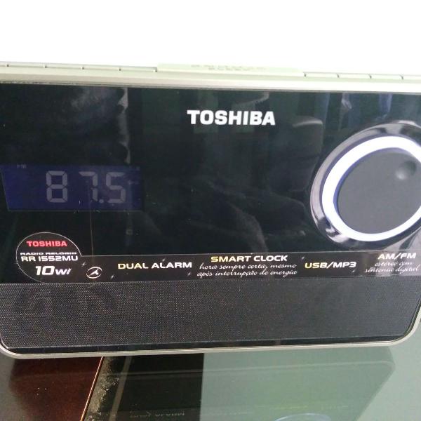 rádio-relógio toshiba