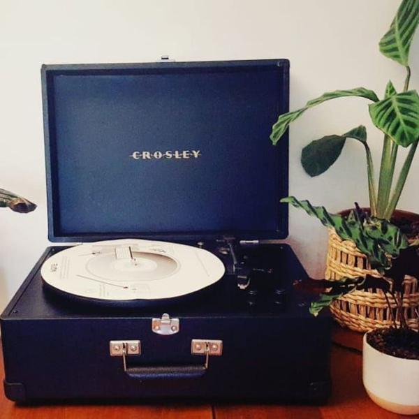 vitrola crosley retrô preta