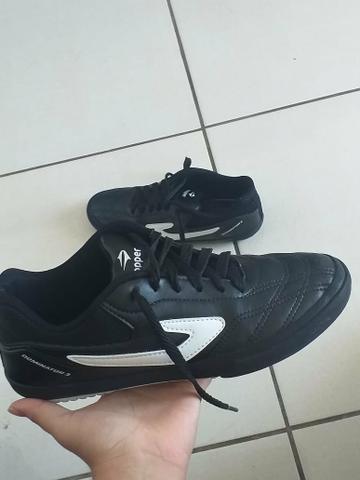 Chuteira futsal + meião preto Adidas original