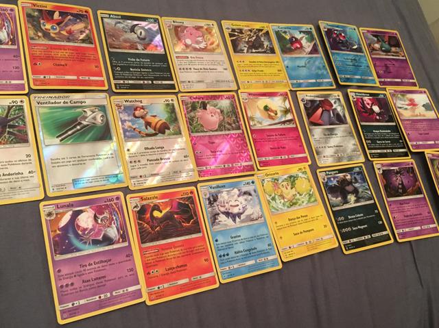 237 cartas Pokémon + Lata