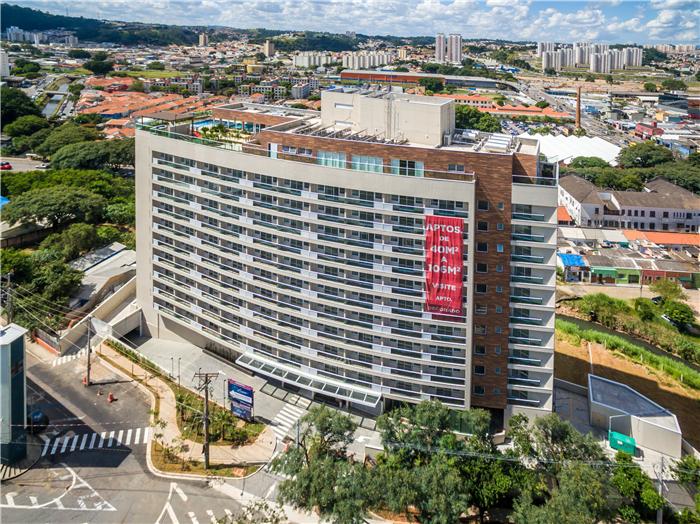 Apartamento com 1 Quarto à Venda, 40 m² por R$ 226.000