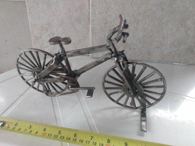 Bicicletas miniaturas em ferro