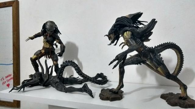 Coleção completa Aliens vs Predator Requiem NECA(rara!)