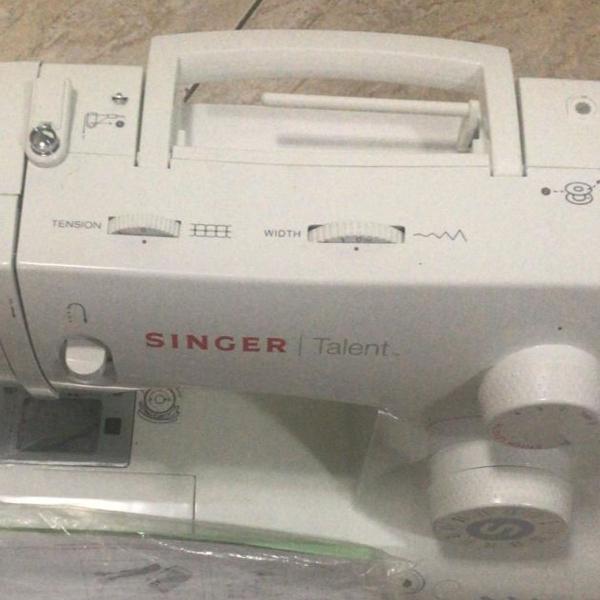máquina de costura singer talent 3323