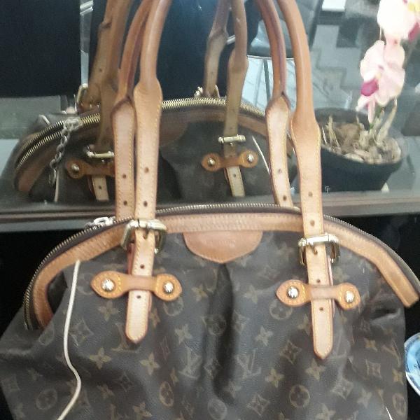 Bolsa em couro L.V