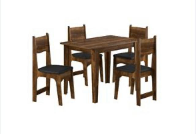 Conjunto de Mesa 4 Cadeiras