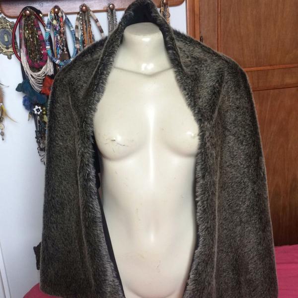 Estola traje a rigor