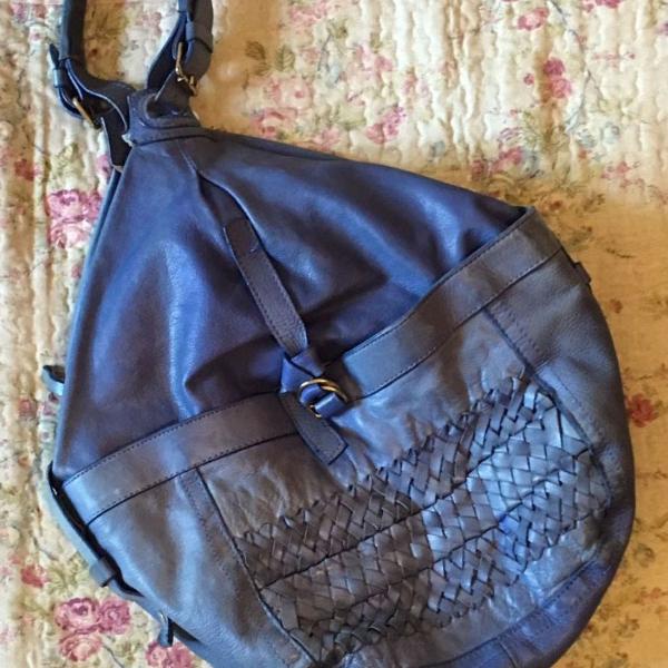 bolsa couro azul