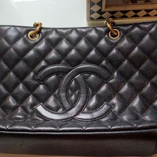 bolsa de couro preta chanel