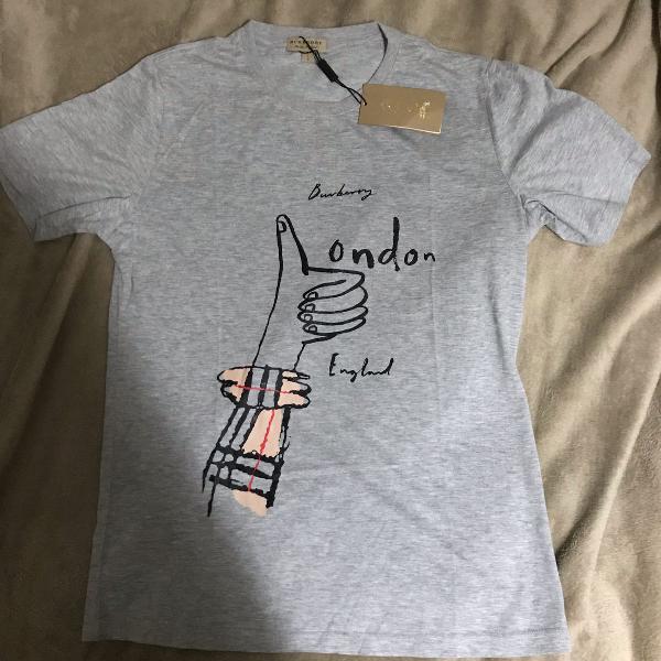 camiseta burberry