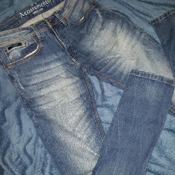 jeans acostamento