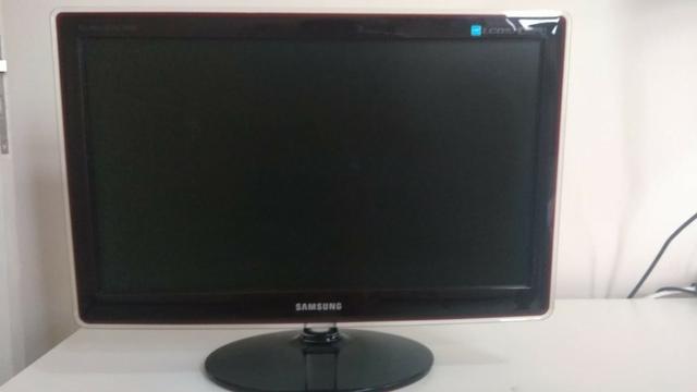TV Monitor Samsung 24", sem controle remoto