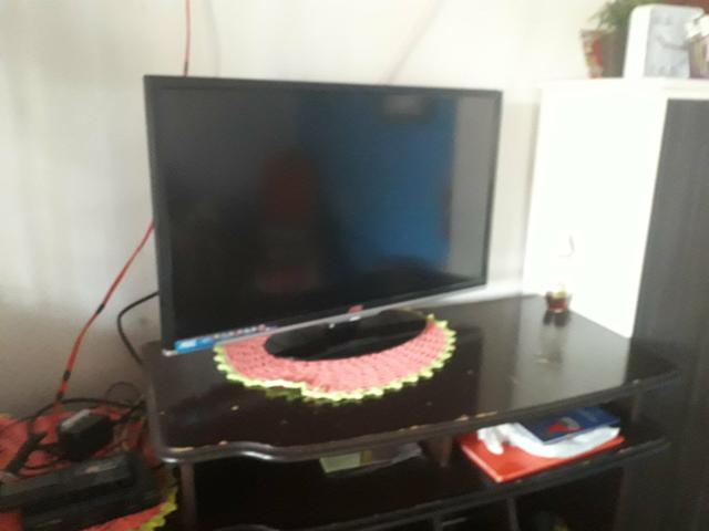 Vendo TV 32 polegadas