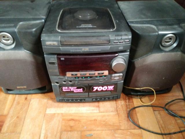 Vendo "relíquia" AIWA NSX-V599 com defeito