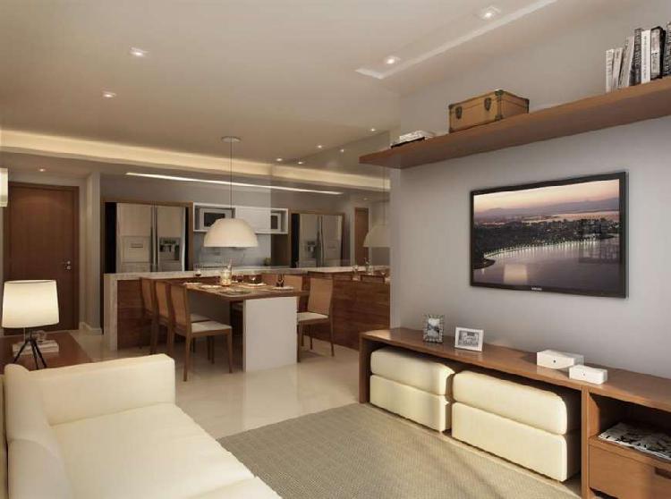 Apartamento com 3 Quartos à Venda, 81 m² por R$ 418.000