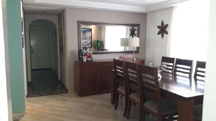 Apartamento com 3 Quartos à Venda, 97 m² por R$ 395.000