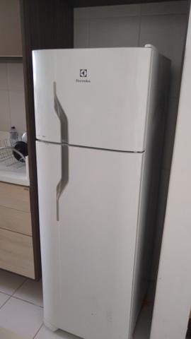 Geladeira Electrolux DC35A