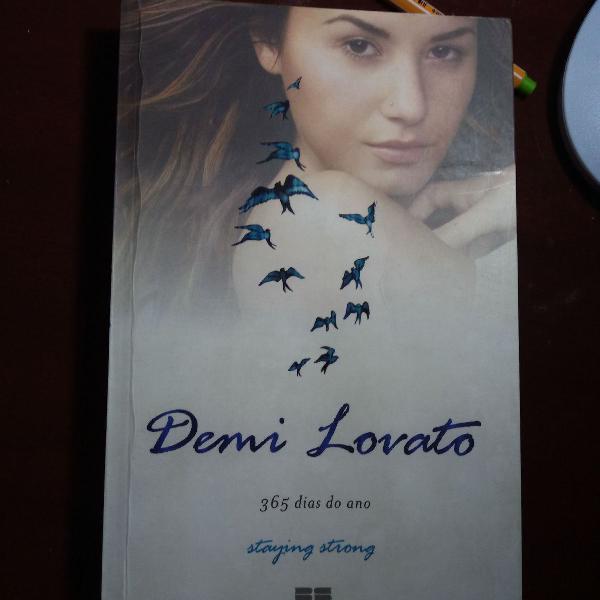 Livro Demi Lovato 365 dias do ano, Staying Strong