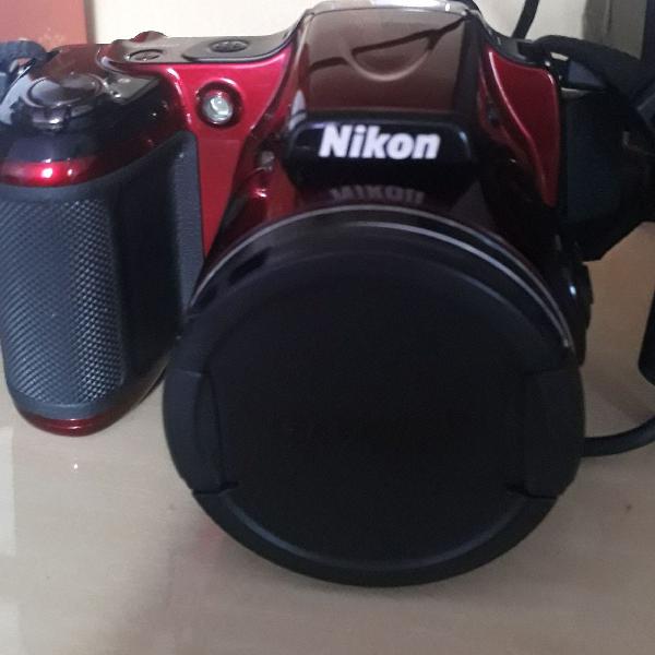 câmera Nikon L820