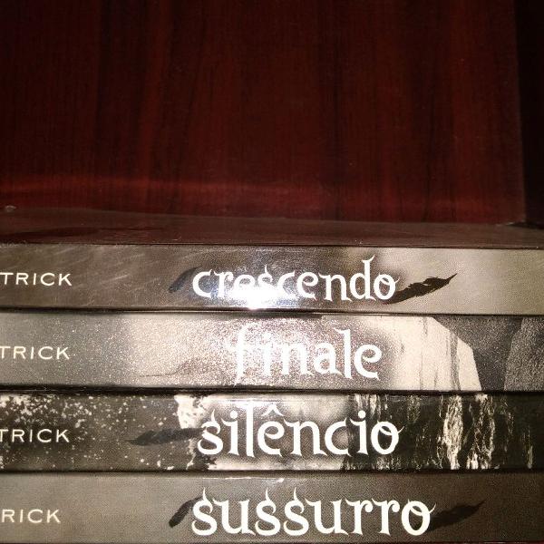 coleção hush,hush