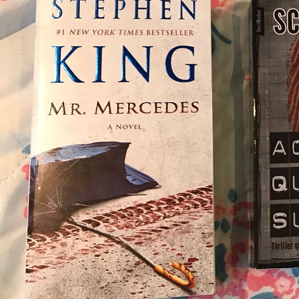 livro mr mercedes stephen king inglês