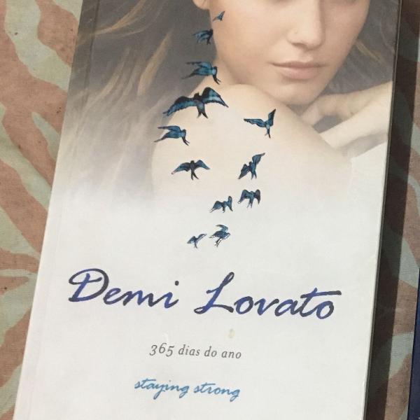 livro staying strong demi lovato