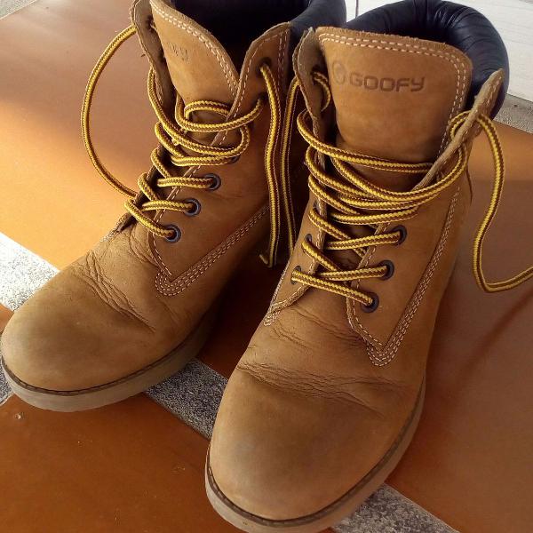 Bota Goofy / yellow boot Timberland