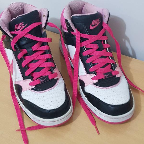 Botinha Nike Pink e Preto