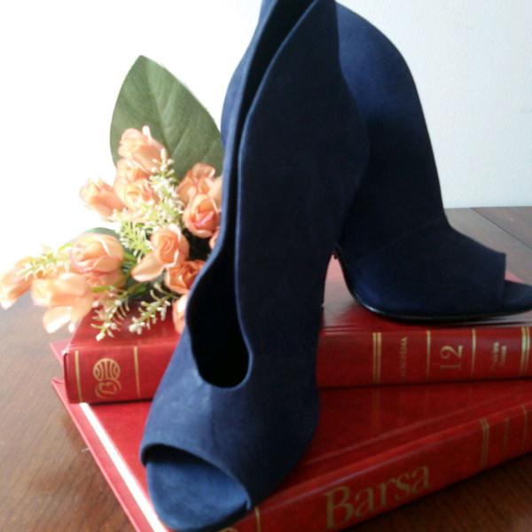 SCHUTZ AZUL