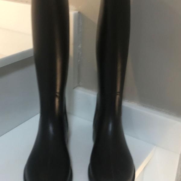 bota de montaria