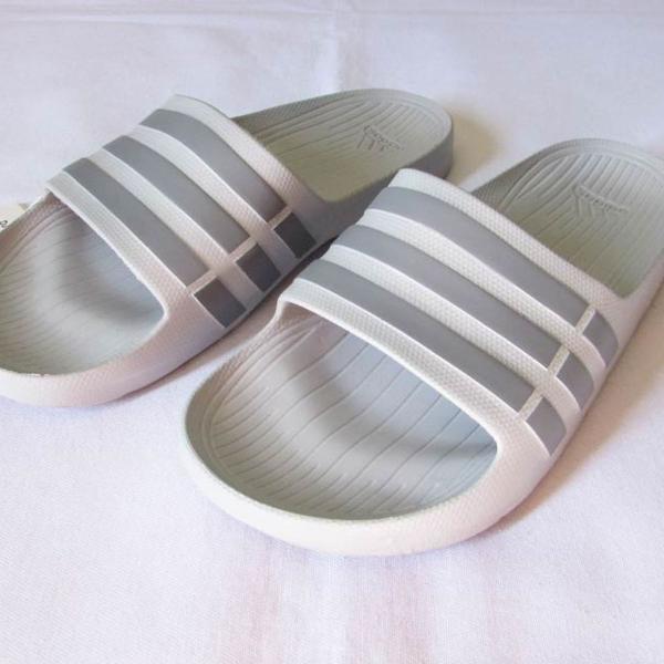 chinelo adidas duramo slide cinza claro 38 - 39 adissage