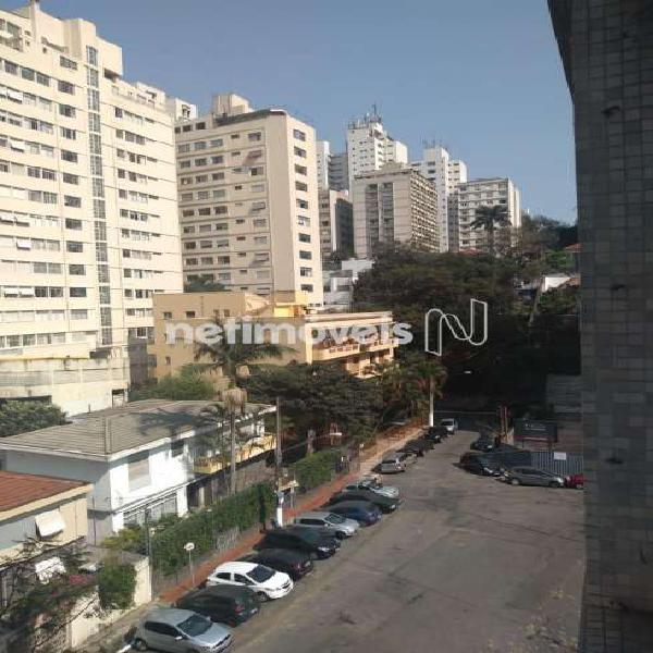 Apartamento com 1 Quarto para Alugar, 42 m² por R$