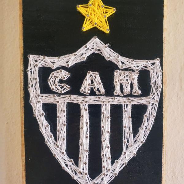 escudo do galo string art