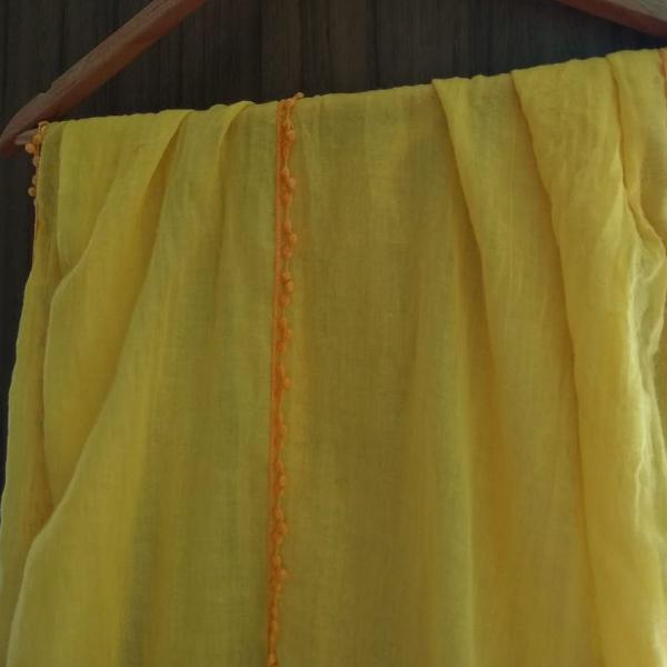 lenço de amarelo sol