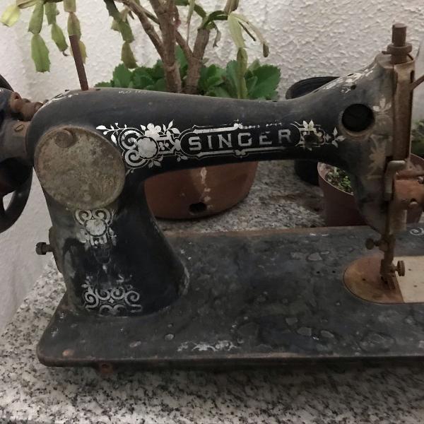 máquina de costura singer
