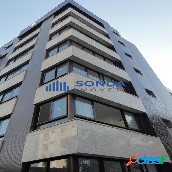 Apartamento 3 dormitórios, 3 suítes, 2 vagas. Petrópolis