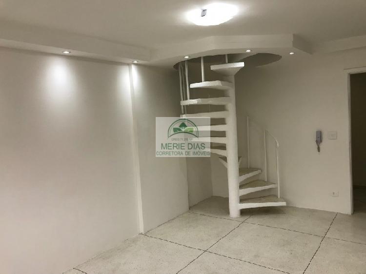 Apartamento com 2 Quartos à Venda, 60 m² por R$ 310.000