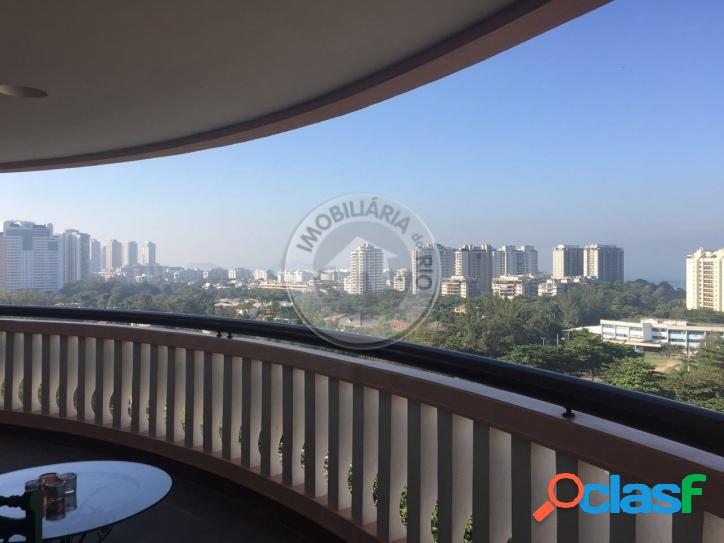Apartamento com 3 quartos + dependência - Barra da Tijuca