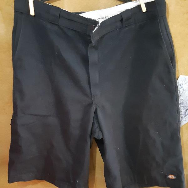 Bermuda dickies preta loosefit