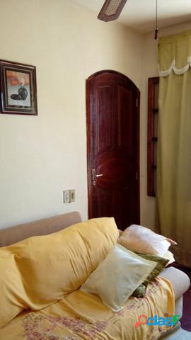Casa com 2 dorms em Rio de Janeiro - Campo Grande por 190