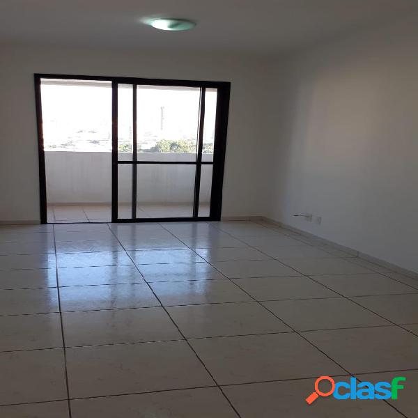 Excelente Apartamento de 54 m²/2 Dorms à Venda Próximo ao