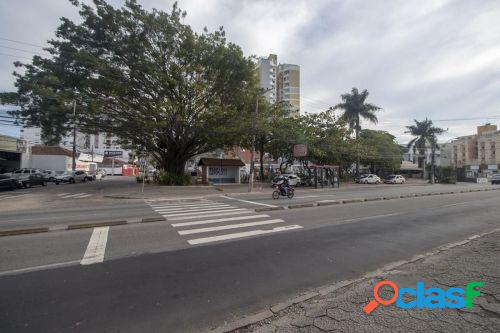 Praia Mar - Sala Comercial em Barreiros em frente a Praça